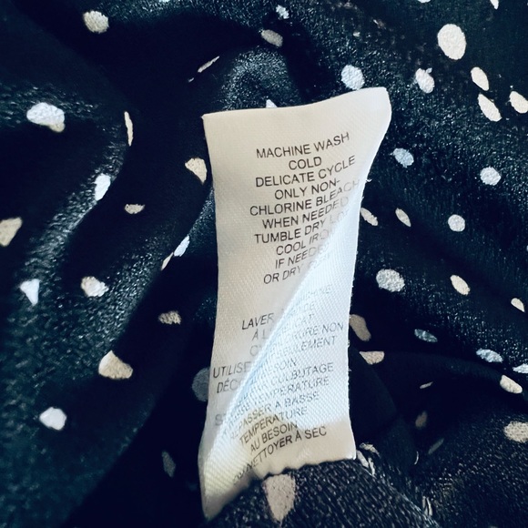 T Tahari short sleeve black white polka dot faux twist knot blouse - Picture 4 of 8